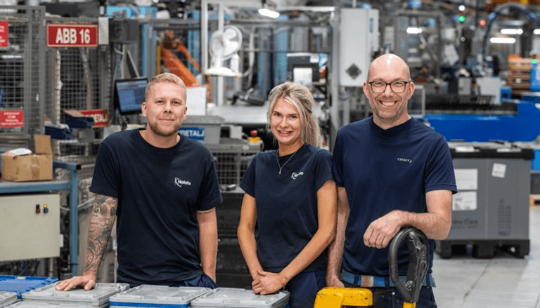 Employees in Nolato Gota production